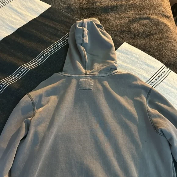 Sweatshirt - Picture 2 of 3